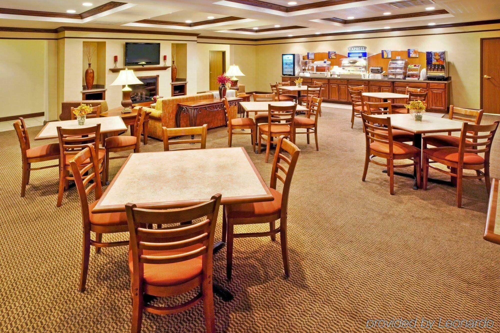 Holiday Inn Express & Suites Jacksonville By Ihg South Jacksonville Esterno foto
